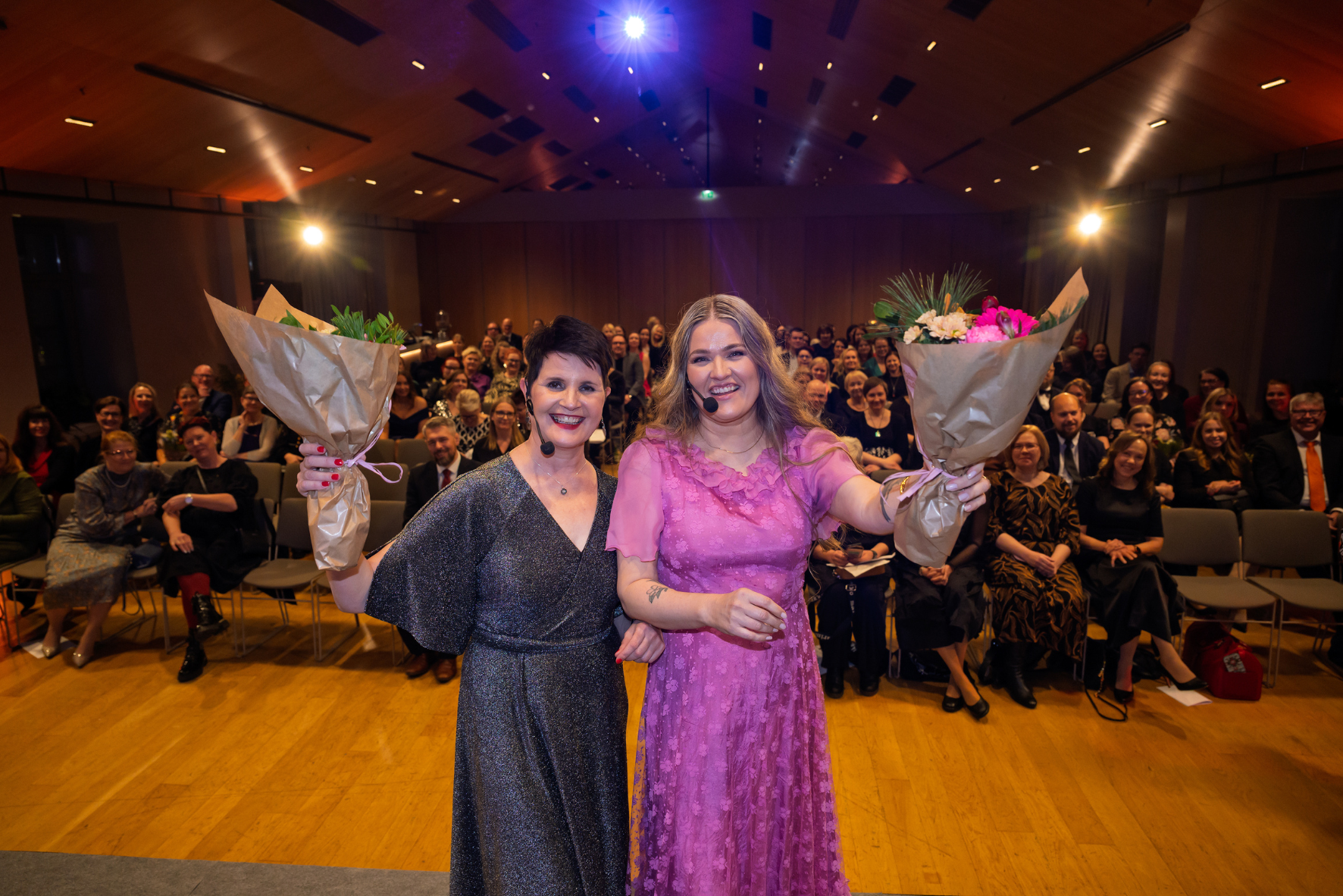 Anna-Mari Jaanu ja Henna Honkalo